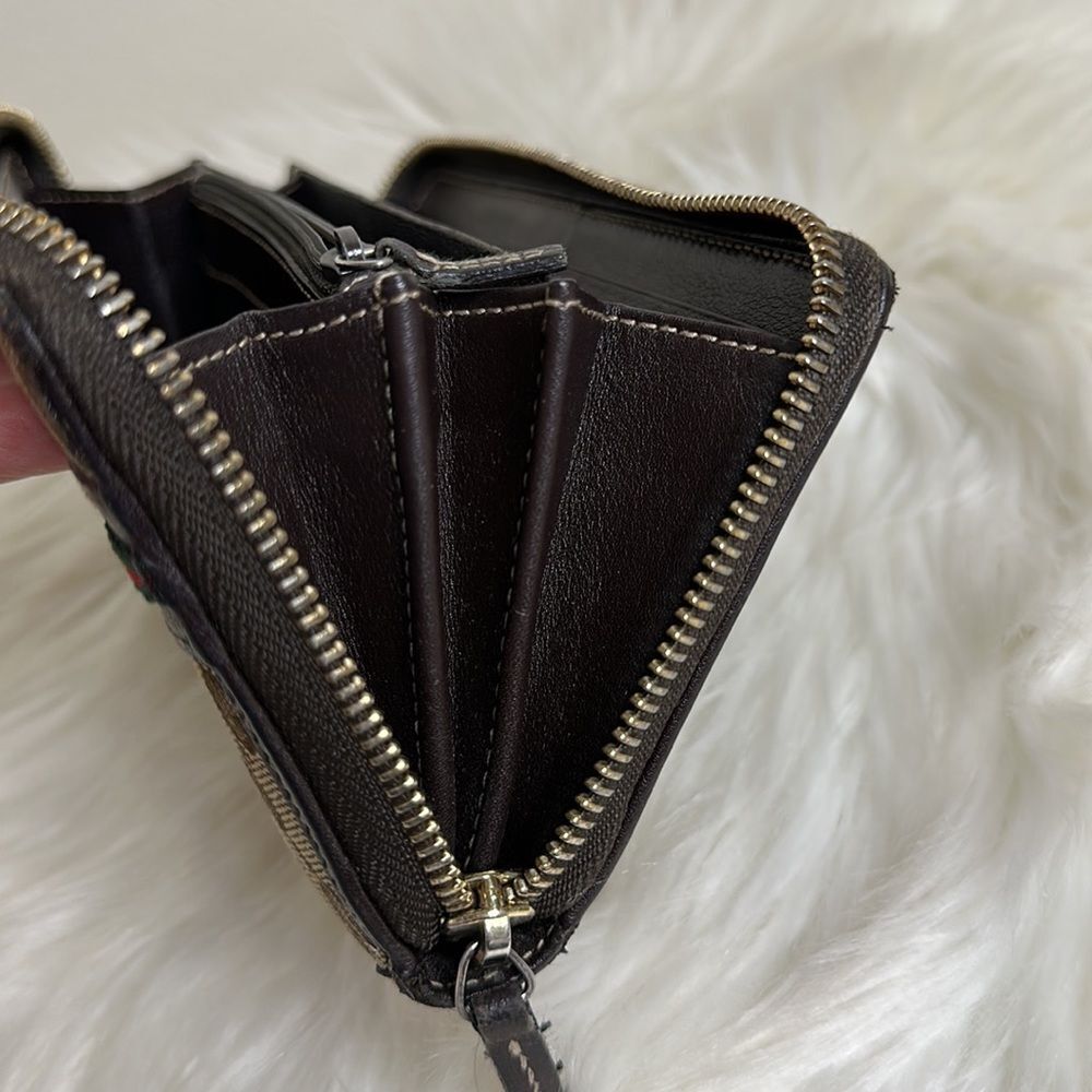 💯Authentic Gucci Zipped Long Wallet with Cherryline 🍀 - Picture 9 of 15
